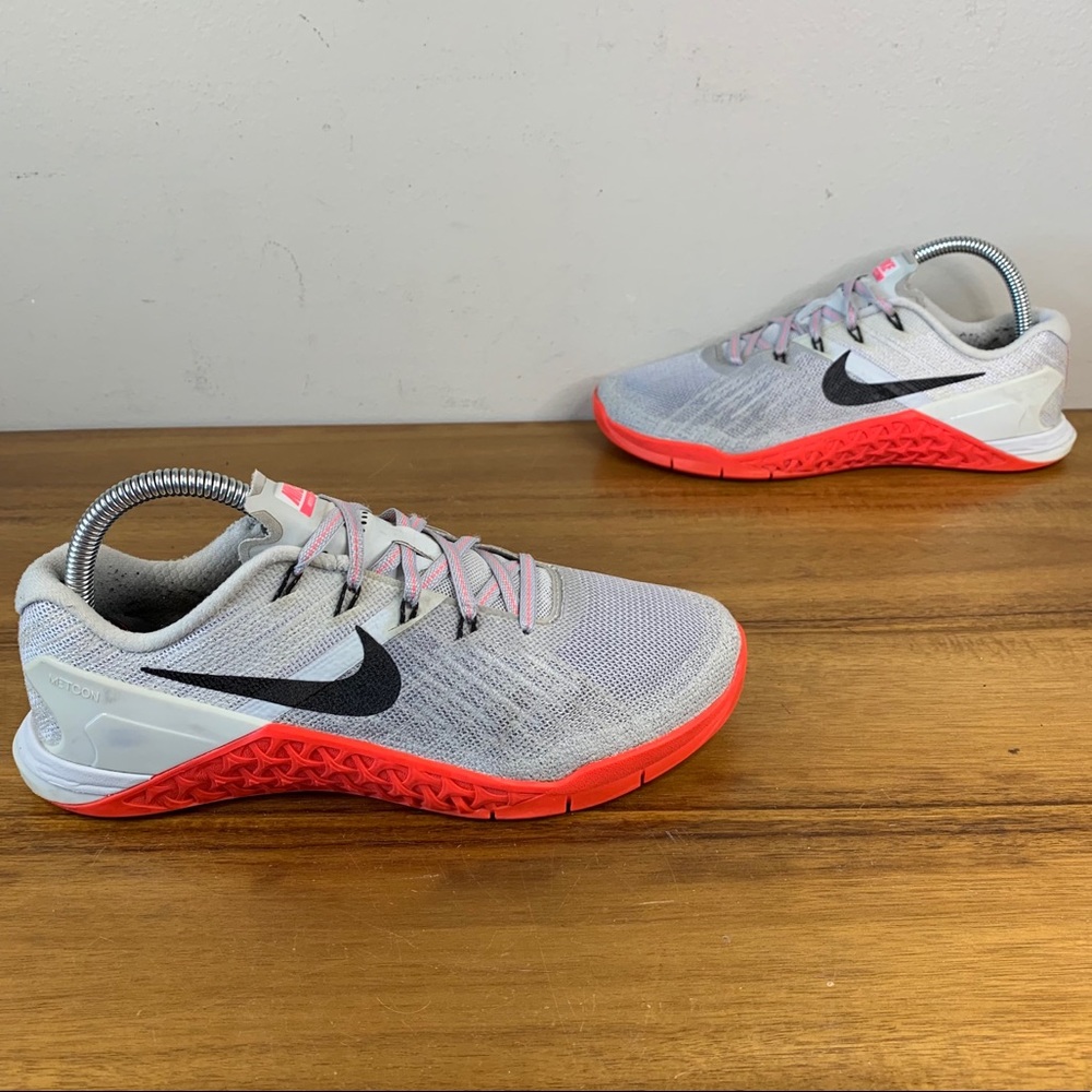 Nike WMNS Metcon 3 CrossFit Training Shoe Size 7